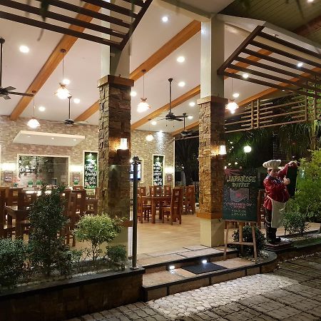 Eduardo'S Resort Calapan Zewnętrze zdjęcie
